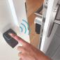 Preview: eKey uno Set Fingerprint mit Akku und Funk in schwarz inkl. Nuki Smart Lock Pro (4.Gen) in schwarz (200328)