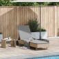 Preview: ARDEBO.de - Sonnenliege mit Rollen und Auflage Beige Poly Rattan