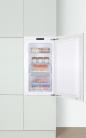 Preview: Amica EGS 16183-1 Einbau-Gefrierschrank, Nischenhöhe: 88 cm, 100 L, Festtür-Technik, elektronische Steuerung, Tür-Offen-Alarm, Supergefrierfunktion, Inverter Kompressor, weiß (1195107)