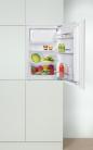 Preview: Amica EKSX 361 905 Einbau-Kühlschrank mit Gefrierfach, Nischenhöhe: 88 cm, 116 L, Festtür-Technik, elektronische Steuerung, Tür-Offen-Alarm, Inverter Kompressor, weiß (1195026)