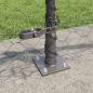 Preview: Sechseckzaun Grau 0.5x100 m Stahl, Zaunpfosten mit Fußplatten 13 Stück Ø32mm 70cm verzinkter Stahl