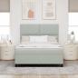 Preview: LED Boxspringbett mit Matratze Hellgrau 140x200 cm Samt