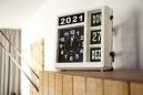 Preview: Große deutschsprachige analoge Uhr