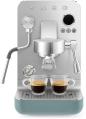 Preview: Smeg EMC02EGMEU Espresso-Kaffeemaschine Minipro, 1700 W, Dreifacher Thermoblock, LCD-Display, Timer Bezugszeit, Siebträger Ø58 mm, Emerald Green