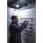 Preview: Klemmbarer LED Arbeitsstrahler 1050 MA (Akku LED Arbeitsleuchte 10W, 950lm, IP65, 12h Leuchtdauer, Engineered in Germany)