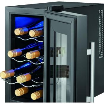 ProfiCook PC-WK 1232 Glastürkühlschrank, 23L, 26cm breit, Anti-Vibrationssystem, Thermoelektrische Kühlung, schwarz (501232)