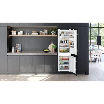 Siemens KI86NVSE0 iQ300 Einbau Kühl-/Gefrierkombination, 56 cm breit, 260 L, NoFrost, hyperFresh System, freshSense, LED-Beleuchtung