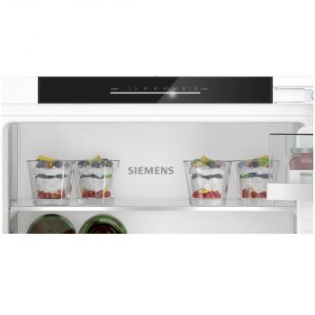 Siemens KI31RADD1 iQ500 Einbaukühlschrank, Nischenhöhe 102,5 cm, 165 L, Flachscharnier, SoftClosing, Super Cooling, hyperFresh, weiß