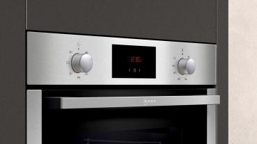 Neff B1CCC0AN0 N30 EEK: A Einbaubackofen, 60cm breit, 71 L, CircoTherm, Kindersicherung, Edelstahl