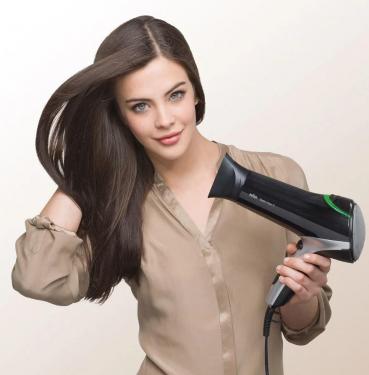 Braun Satin Hair 7 HD710 Haartrockner, 2200W, Iontec Technologie, Styling-Düse, schwarz/silber