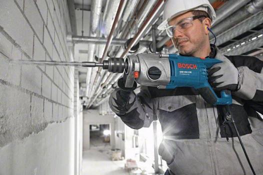 Bosch GSB 162-2 RE Professional Schlagbohrmaschine (060118B000), Zahnkranz-Bohrfutter, 840 W