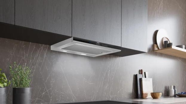 Siemens LI69SA684 EEK: A Flachschirmhaube, 60 cm breit, 935 m³/h, Ab-/Umluft, softLight, Boost-Funktion, Edelstahl