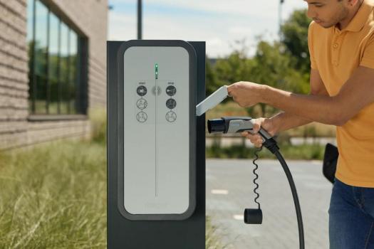 Hager XEV1R22T2ER witty share Ladestation, Wallbox, 22kW, OCPP für Lastmanagement, RFID, Ladesteckdose Typ 2, MID Eichrecht, weiß