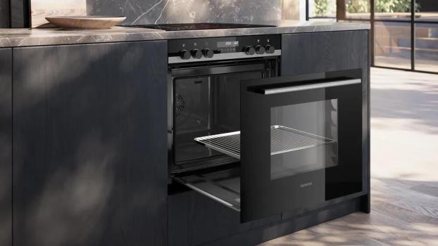 Siemens PQ521KB11 Einbau-Herd-Set mit Elektro-Kochfeld (HE578BBS3 + EA64RGNA1E), 60 cm breit, 71 L, activeClean, cookControl30, 3D Heißluft, Schnellaufheizung, Kindersicherung, Rahmen aufliegend, schwarz