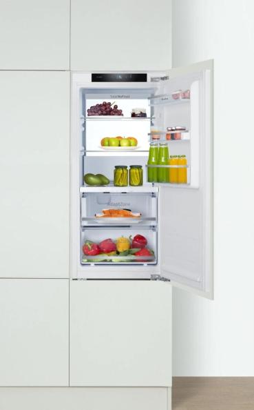 Amica EVKSX 352 250 Einbau Kühlschrank, Nischenhöhe: 122 cm, 173 L, LED-Beleuchtung, Festtürtechnik, Inverter Kompressor, FreshZone, Gemüseschubladen 2, weiß (1194249)
