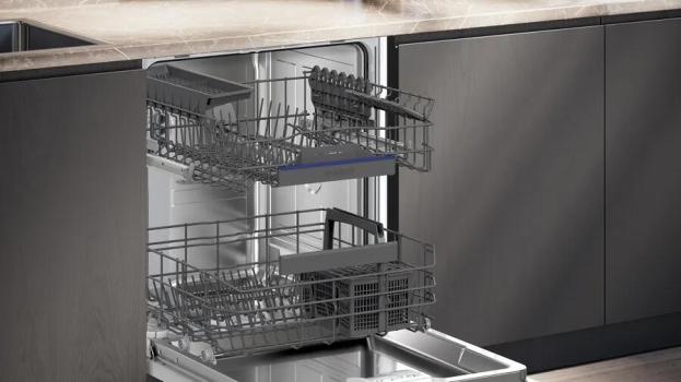 Siemens SX63HX14AE iQ300 Vollintegrierter Geschirrspüler, 60 cm breit, 13 Maßgedecke, aquaStop, varioSpeed Plus, infoLight, Home Connect-App, rackMatic, Schwarz
