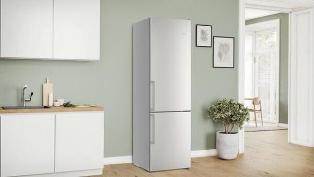 Bosch KGN39AIAU Serie 6 Stand Kühl-Gefrierkombination, 60 cm breit, 363 L, Total No Frost, Individuelle Temperaturregelung, Super Kühlen, Flex Shelf, Gebürsteter Stahl Anti-Fingerprint