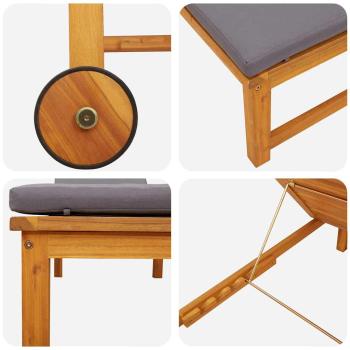 Sonnenliege mit hellgrauen Kissen aus massivem Akazienholz