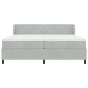 Boxspringbett mit Matratze Hellgrau 200x200 cm Samt