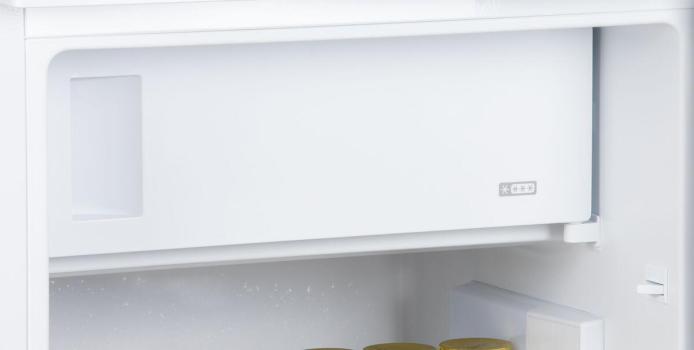 DOMO DO91122 Standkühlschränke mit Gefrierfach, 55,5 cm breit, 120 L, Supergefrierfunktion, LED-Display, weiß