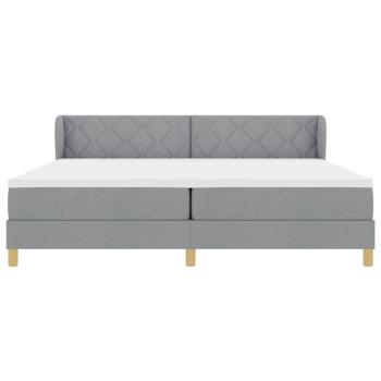 Boxspringbett mit Matratze Hellgrau 200x200 cm Stoff