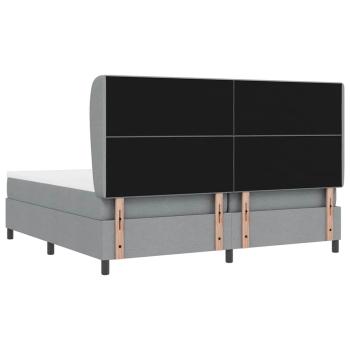 Boxspringbett mit Matratze Hellgrau 200x200 cm Stoff