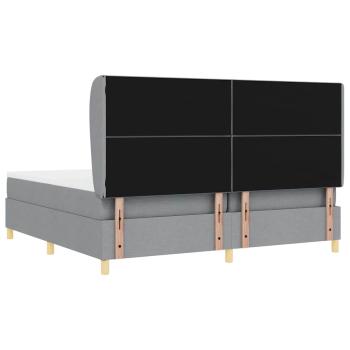 Boxspringbett mit Matratze Hellgrau 200x200 cm Stoff