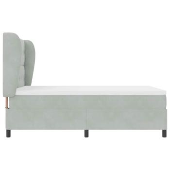 Boxspringbett mit Matratze Hellgrau 140x200 cm Samt