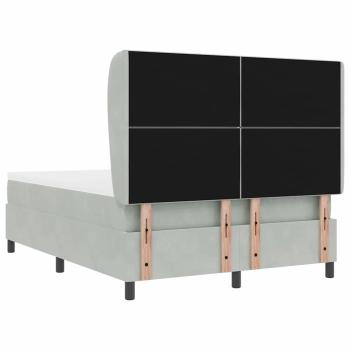 Boxspringbett mit Matratze Hellgrau 140x190 cm Samt