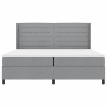 Boxspringbett mit Matratze Hellgrau 200x200 cm Stoff