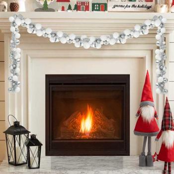 ARDEBO.de - Weihnachtskugelgirlande Weiß und Silber 186 cm Polystyrol