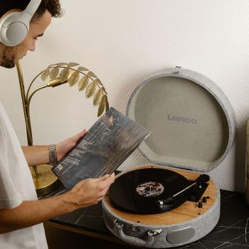Retro-Schallplattenspieler aus Holz mit eingebauten Lautsprechern, Bluetooth® und AT3600L Tonabnehmer Grau