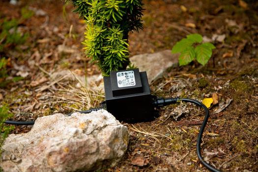 EVN Trafo 12V/AC, 30-60W, IP44, Primär: 230-240V/AC, Sekundär: Buchse für IP44-Stecksystem (ABT060)