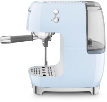 Smeg ECF03PBEU 50"s Style Premium-Siebträger-Espressomaschine, 1.650 W, 15 bar, Thermoblock-Heizsystem, Cappuccino-Dampffunktion, Cold Brew Funktion, 1,4 l Wassertank, Pastellblau