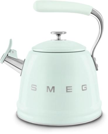 ARDEBO.de Smeg WKF01PG 50"s Style, Wasserkessel, 2,3 l Fassungsvermögen, für alle Herdarten inkl. Induktion, autom. öffnende Pfeife, leicht aufklappbarer Ausguss, pastellgrün