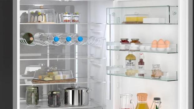 Siemens KG49NSBBF iQ700 Stand Kühl-Gefrierkombination, 70 cm breit, 440 L, noFrost , dimLight, superKühlen, SuperGefrieren, schwarz