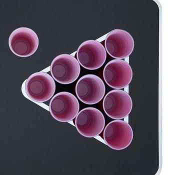 Bier-Pong-Tisch mit Tassen und Bällen Klappbar 240 cm