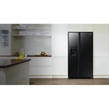 Hisense RS694N4TFE Side by Side Kühl-Gefrierkombination, 91 cm breit, 562 L, NoFrost, Crushed Ice + Eiswürfelbereiter, Wasserspender, Wassertank, schwarz