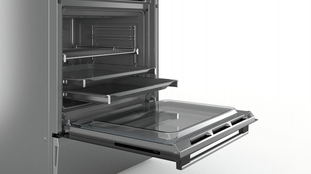 Bosch HKS79U250 Serie 6 EEK: A Stand-Elektroherd, Glaskeramikkochfeld, 60cm breit, 63 L, Pyrolyse, 3D Heißluft, AutoPilot 30, Edelstahl
