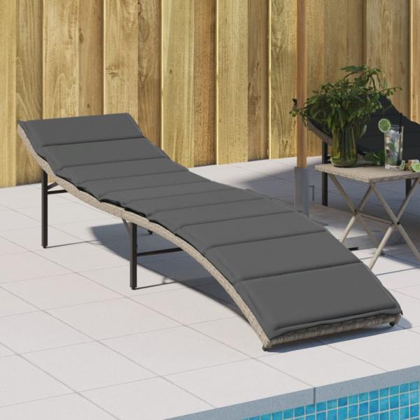 ARDEBO.de - Sonnenliege mit Kissen Hellgrau 55x199x50 cm Poly Rattan