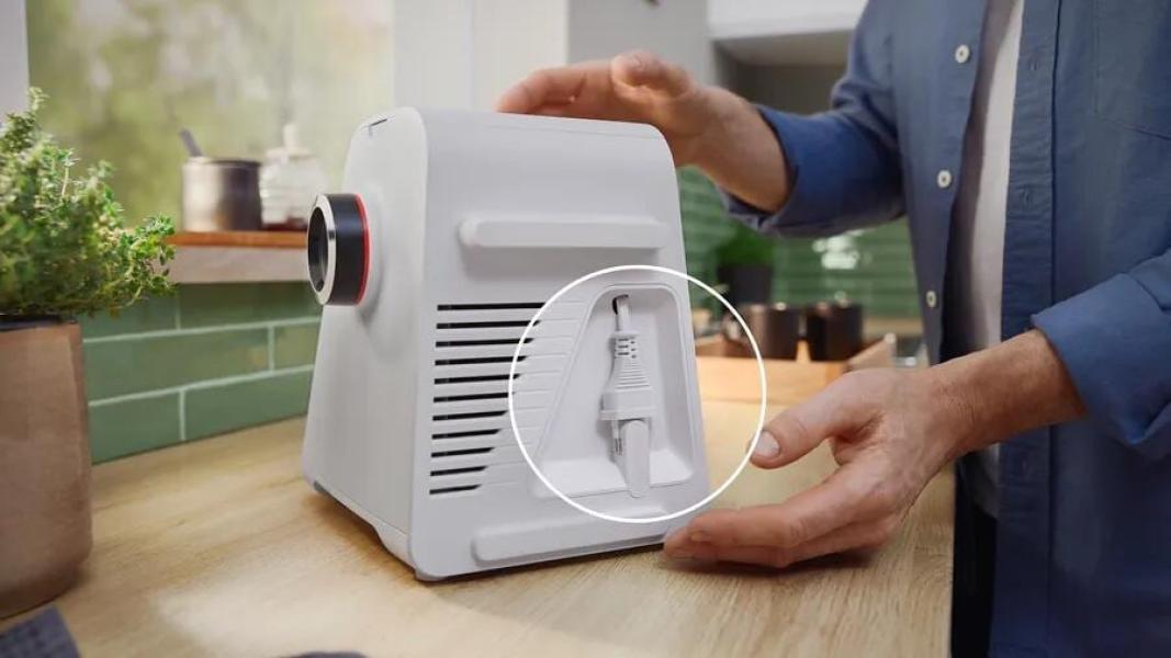 ARDEBO.de Bosch MFWS420W Fleischwolf, 500 W, 2 Geschwindigkeitsstufen, weiß