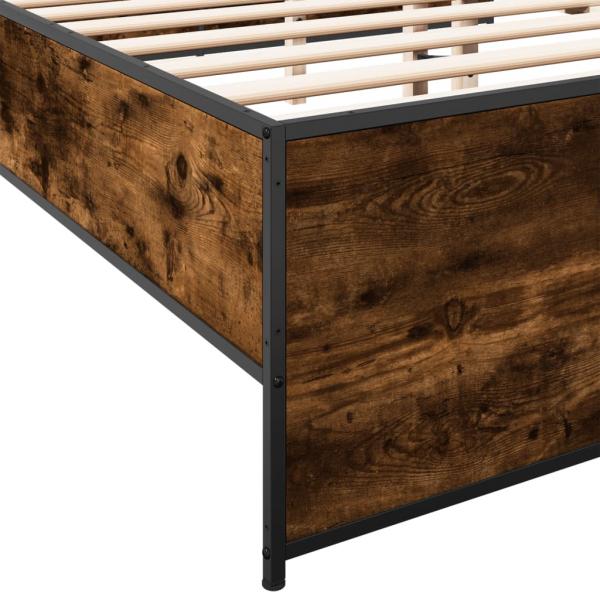 Bettgestell Räuchereiche 150x200 cm Holzwerkstoff und Metall