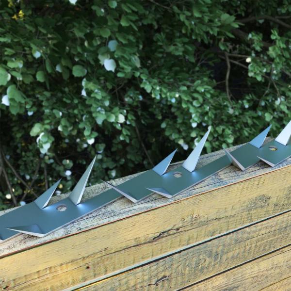 ARDEBO.de - Zackenleiste Übersteigschutz 25 Stk. Stahl 1 m