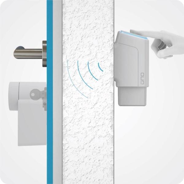 eKey uno Set Fingerprint mit Akku und Funk in schwarz inkl. Nuki Smart Lock Pro (4.Gen) in schwarz (200328)