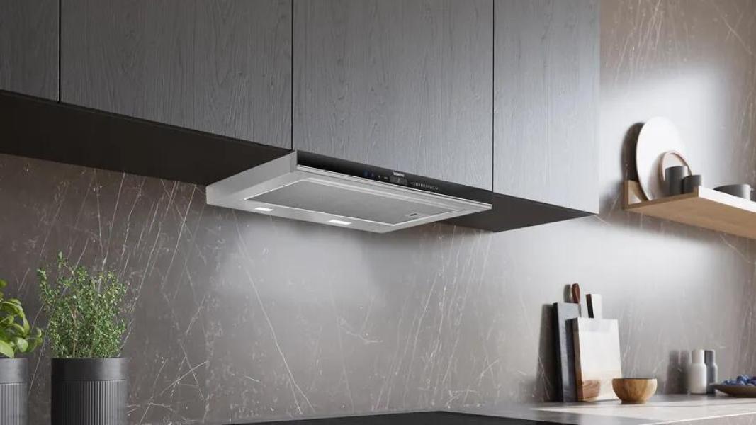 Siemens LI69SA684 EEK: A Flachschirmhaube, 60 cm breit, 935 m³/h, Ab-/Umluft, softLight, Boost-Funktion, Edelstahl