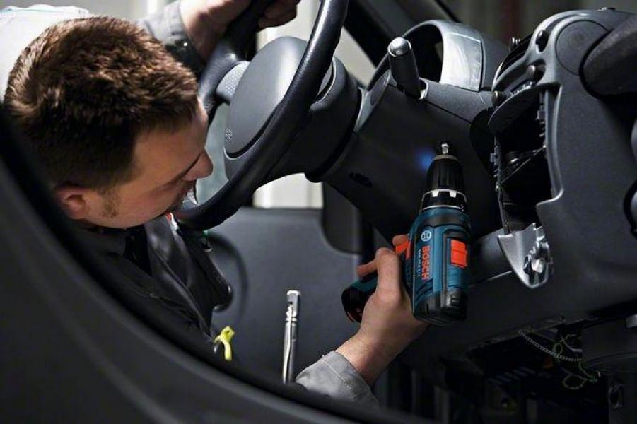 Bosch GSR 12V-15 Professional Akku-Bohrschrauber (060186810D), Sologerät mit L-Boxx