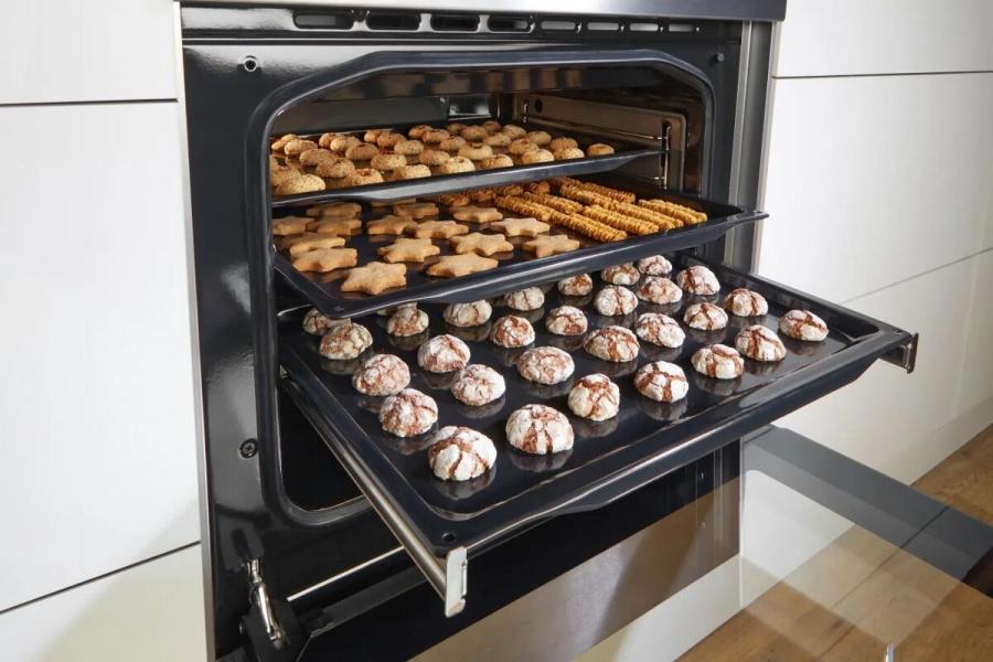 Gorenje GEIT5C60BPG Stand Elektroherd mit Induktionskochfeld, 50 cm breit, 70 L, Pizza-Funktion, FrozenBake, AirFry, Kindersicherung, TouchControl, schwarz
