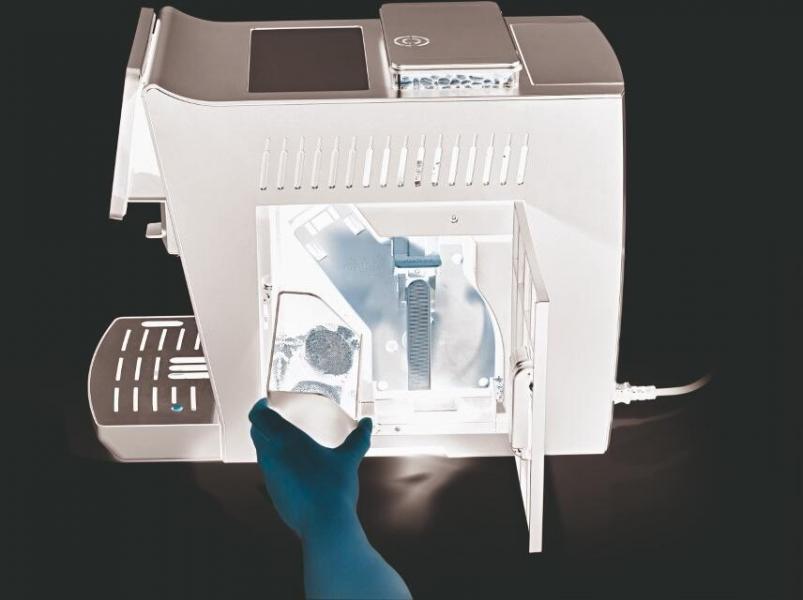 Beem 09111 Coffee Professio Kaffeevollautomat, 7 Zoll TFT Display mit Touchscreen, 2 L Wassertank, Kegelmahlwerk, 250g Bohnenfach, schwarz