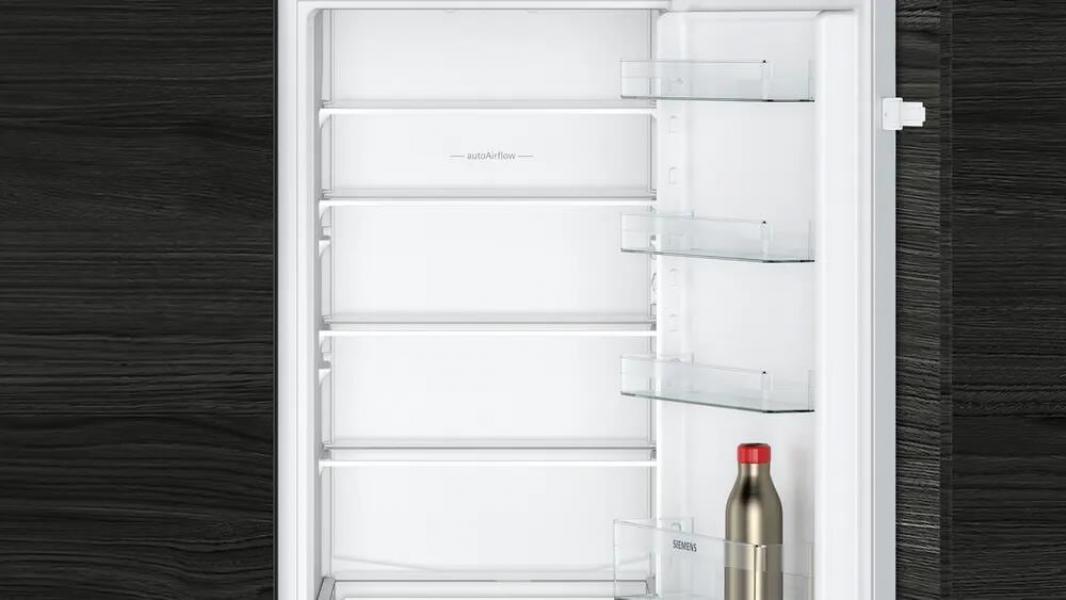 Siemens KI87VNSE0 iQ100 Einbau Kühl-Gefrierkombination, Nischenhöhe 177,5 cm, 270 L, Schleppscharnier, lowFrost, auto Airflow, safety Glas