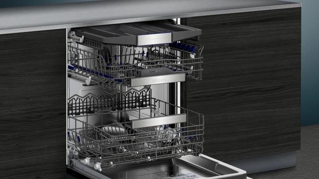 Siemens SX87TX02CE iQ700 Vollintegrierter XXL Geschirrspüler, 60 cm breit, 14 Maßgedecke, varioSpeed Plus, aquaStop, glassZone, HomeConnect, rackMatic, schwarz